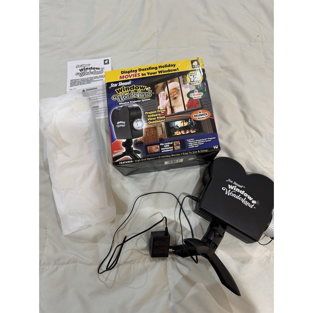 Halloween Christmas Wonderland Projector Original Box 12 Modes Tripod Bulbhead‎